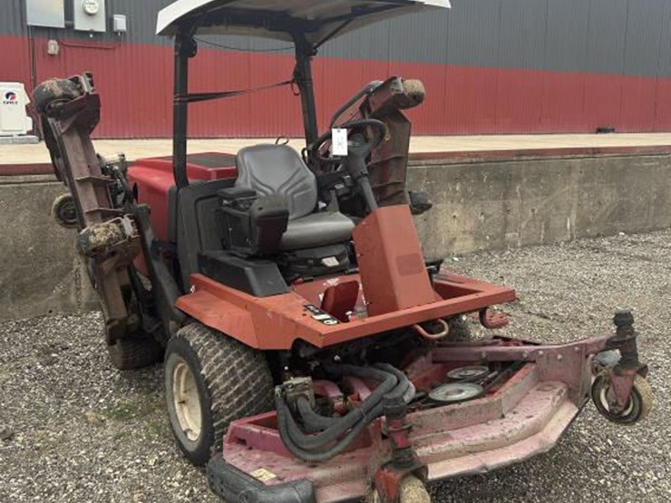 toro-groundsmaster-4000d-image-2
