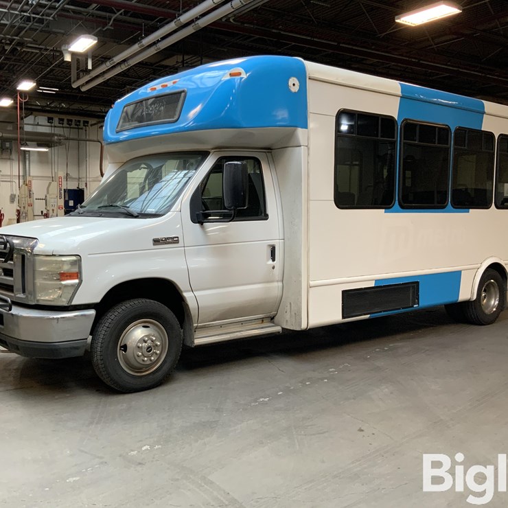 2016 FORD E450