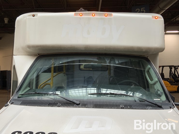 2018-ford-e450-image-12