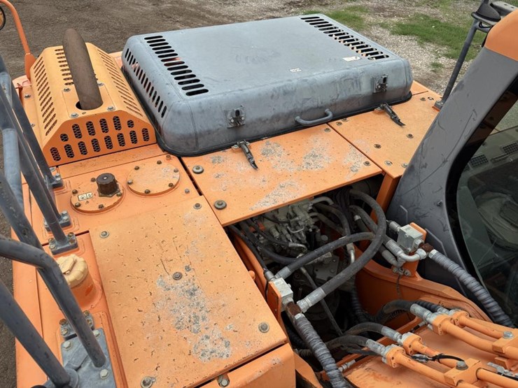 2014-doosan-dx225-lc-image-29