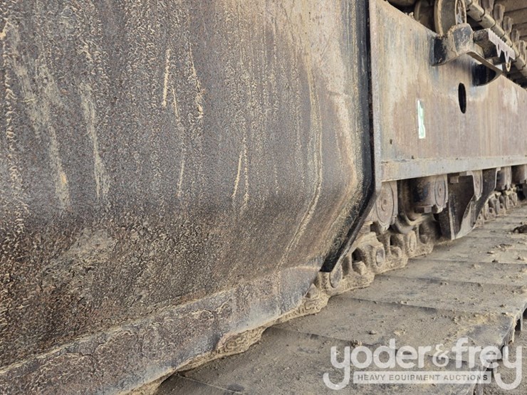 2021-caterpillar-336-image-15