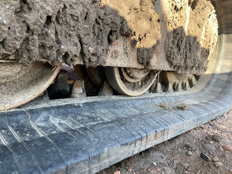 2005-bobcat-t300-image-18