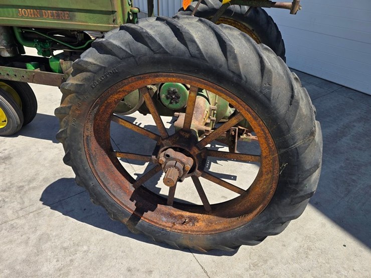 john-deere-model-b-image-24