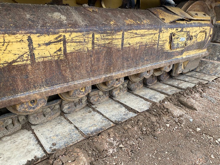 2016-caterpillar-d5k2-lgp-image-33