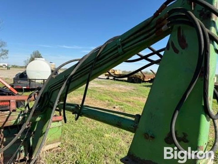 john-deere-158-image-10