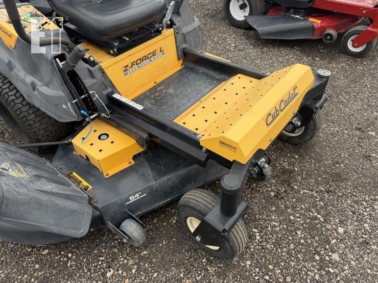 2017-cub-cadet-z-force-l54-image-11