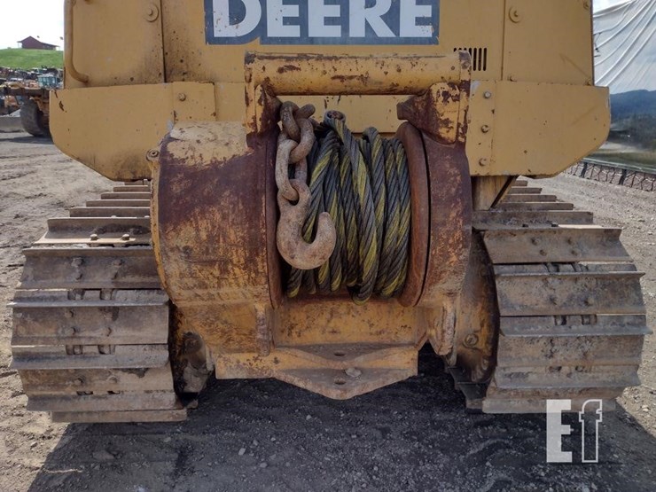 2005-deere-700h-xlt-image-35