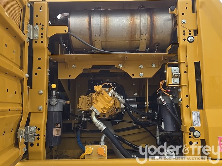 2021-caterpillar-336-image-50