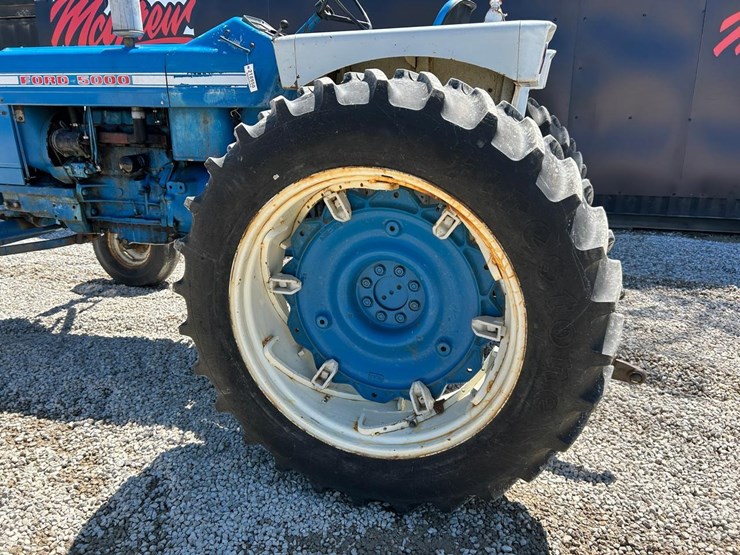 ford-5000-image-15