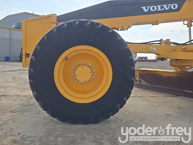 2012-volvo-g940b-image-10