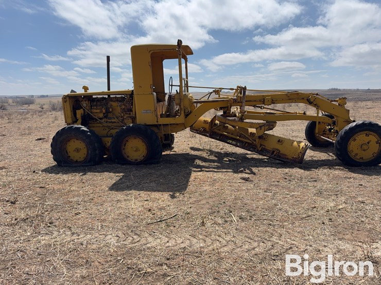 caterpillar-12-image-4