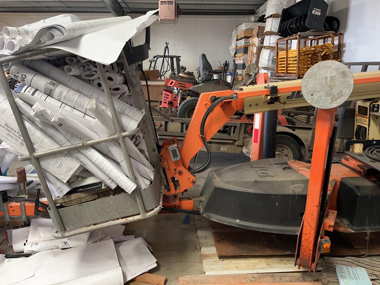 2008-jlg-t350-manlift-image-4