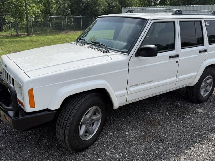 1999-jeep-cherokee-image-1