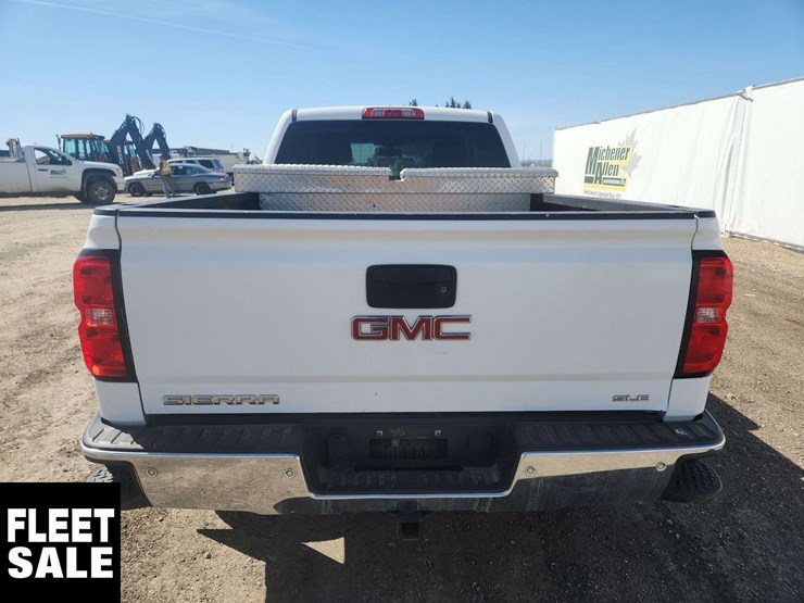 2015-chevrolet-silverado-1500-image-22