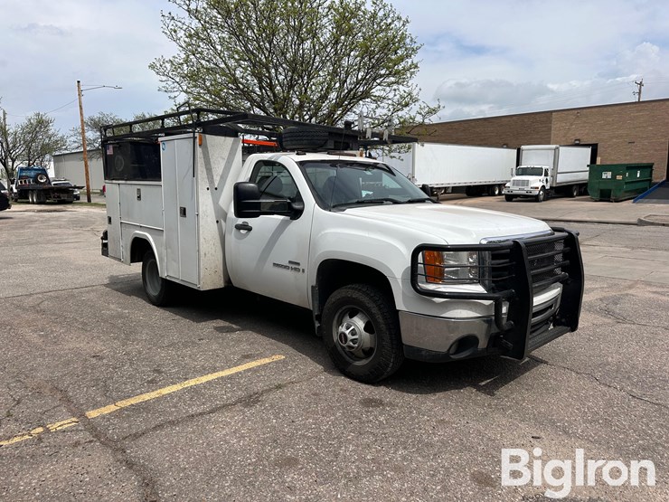 2008-gmc-sierra-3500-image-3