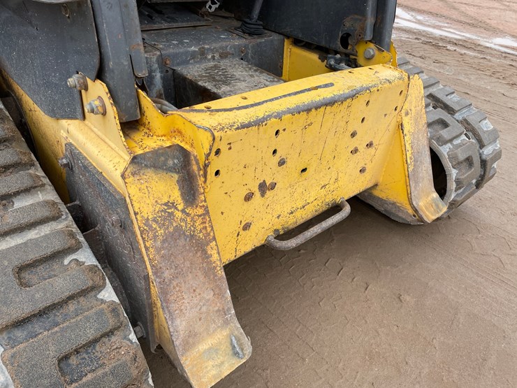 2007-new-holland-c185-image-51