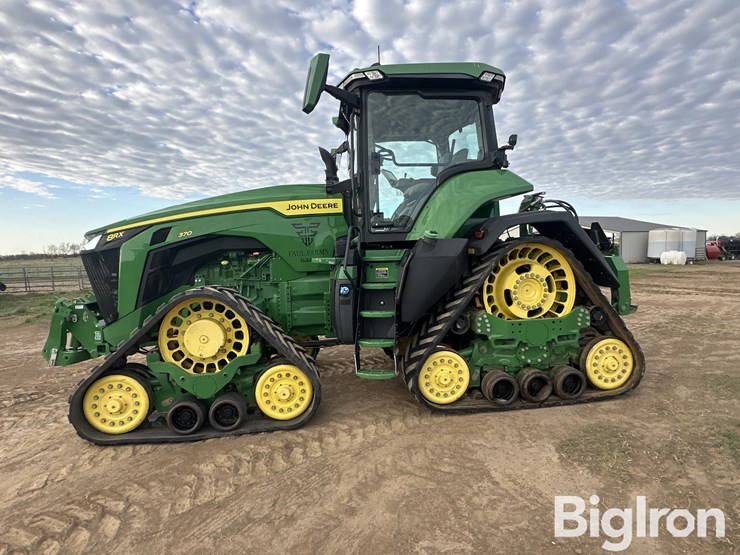 2020-john-deere-8rx-370-image-8