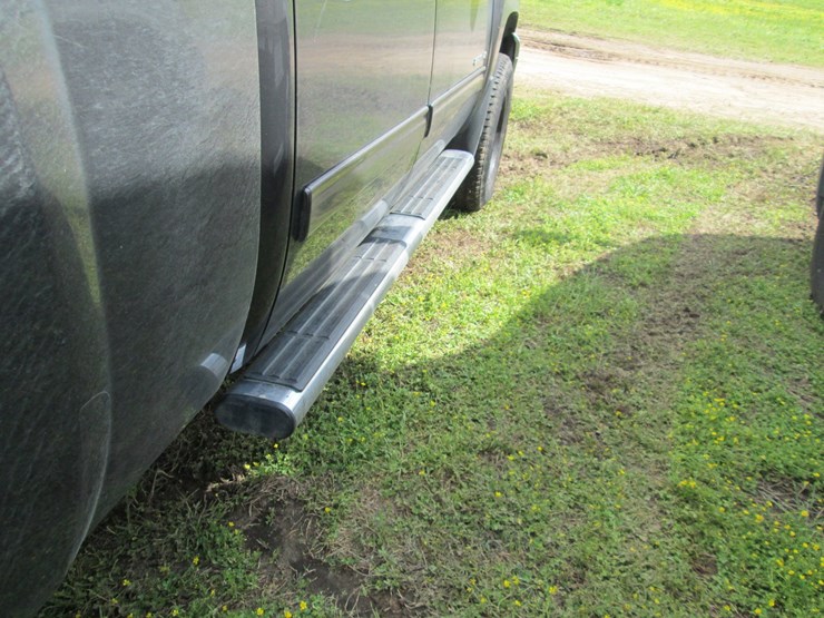 2011-chevrolet-2500hd-image-14