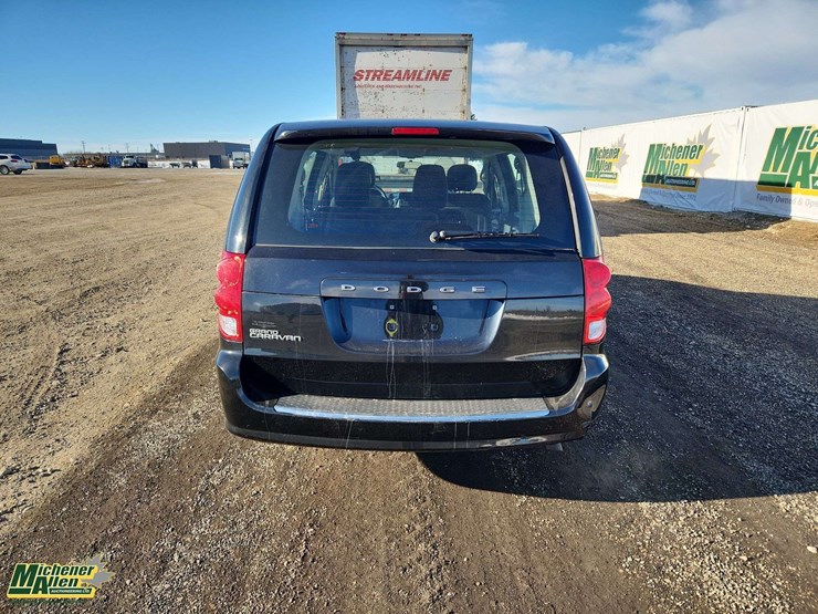 2014-dodge-grand-caravan-image-7