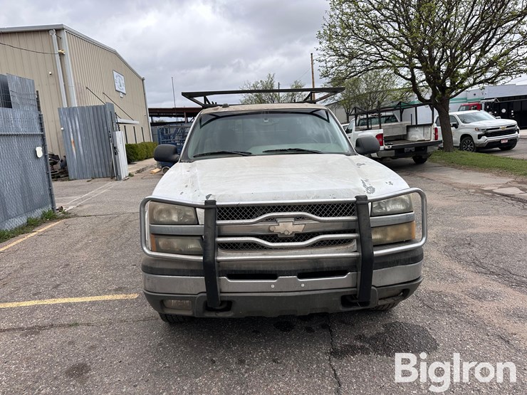 2004-chevrolet-silverado-1500-z71-image-2