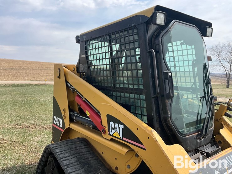 2005-caterpillar-247b-image-10