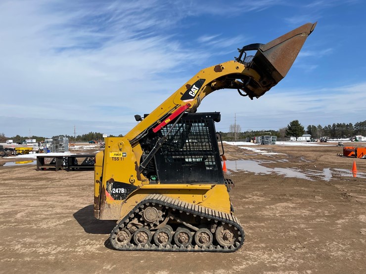 caterpillar-247b3-image-53