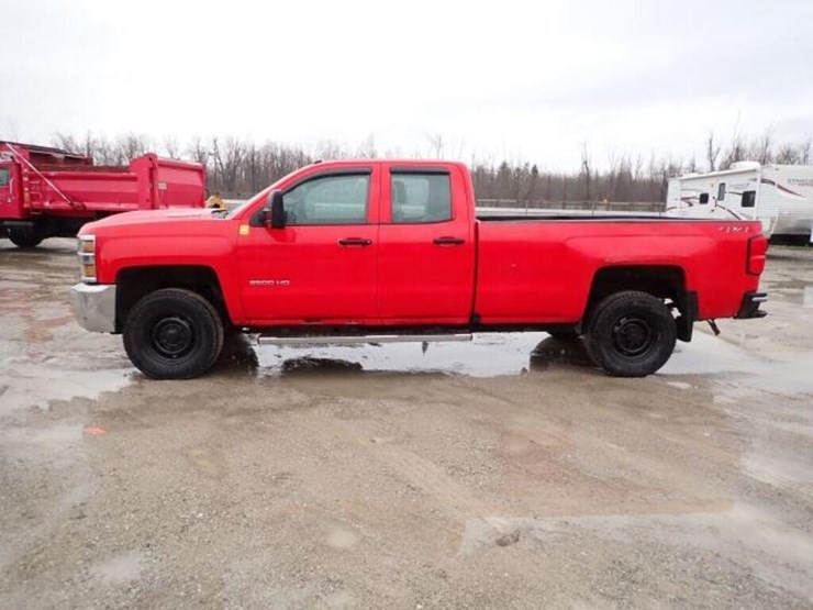 2016-chevrolet-2500hd-image-9