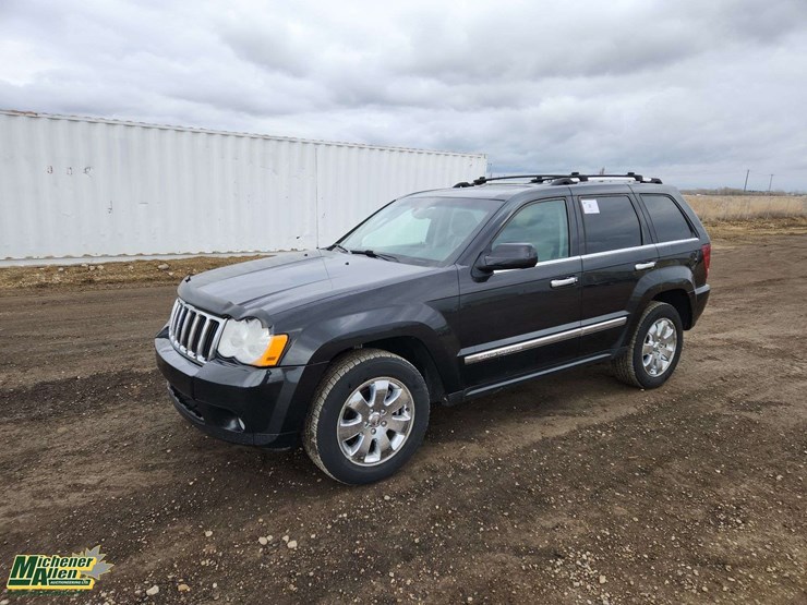 2010-jeep-grand-cherokee-image-1