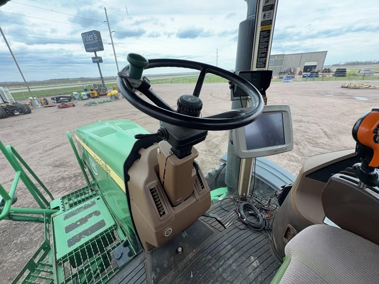 john-deere-4930-image-35