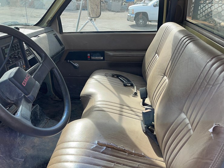 2002-gmc-4500-truck-image-42