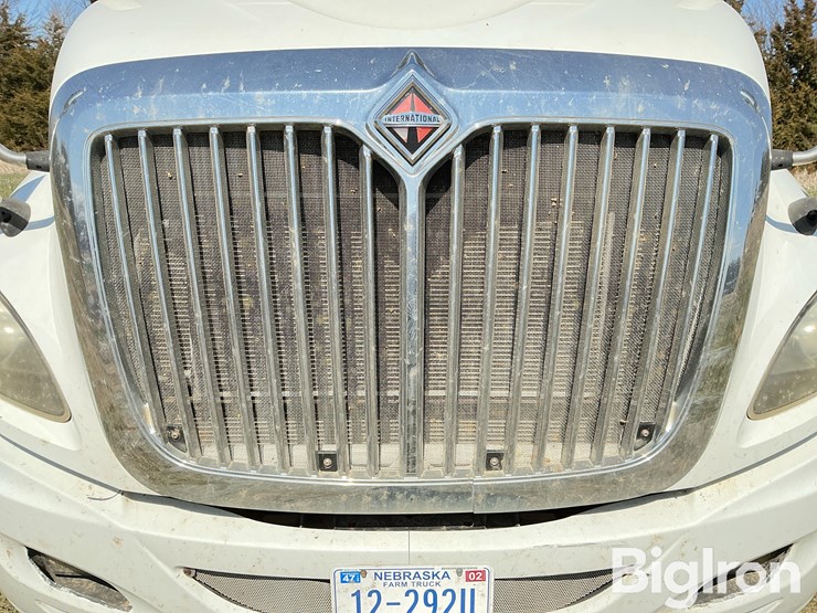 2011-international-prostar-image-11
