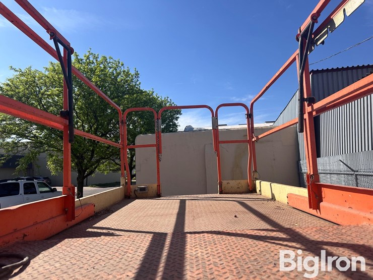 jlg-4069le-image-15