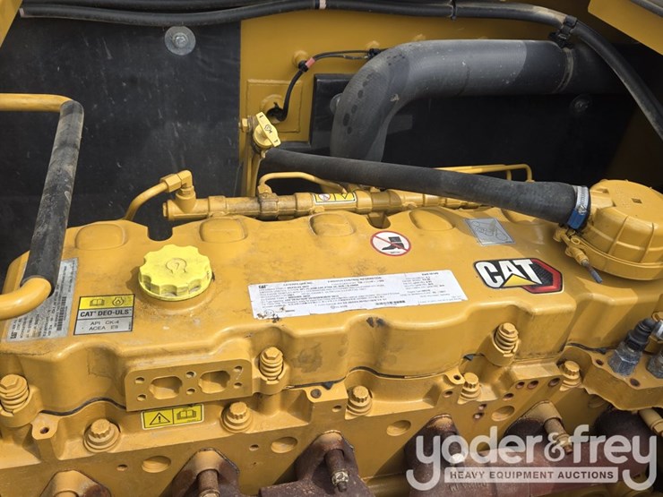 2021-caterpillar-336-image-107