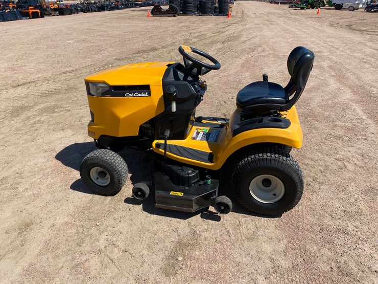 #1546-•-cub-cadet-xti-lt-50"-riding-lawn-mower-image-11