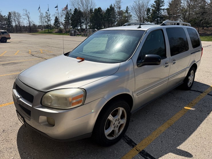2006-chevrolet-uplander-lt-image-1
