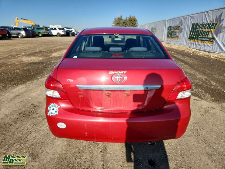 non-operable-2008-toyota-yaris-sport-4dr-sedan-4a-image-21