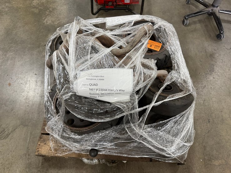 #2028-•-pallet-of-tires-image-2