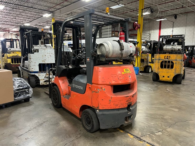 #2007-•-toyota-3500-lb.-forklift-image-8