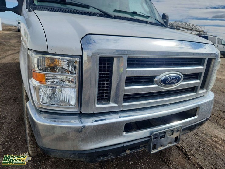 2009-ford-cargo-image-42