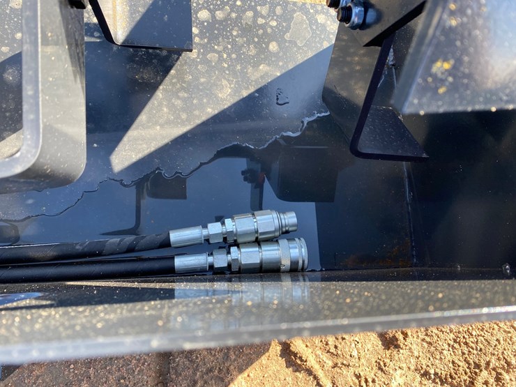 #4105-•-72"-jct-hydraulic-tiller-attachment-image-5