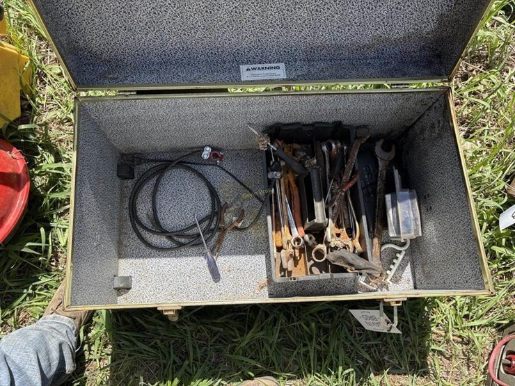 tool-boxes-with-misc.-tools-image-8