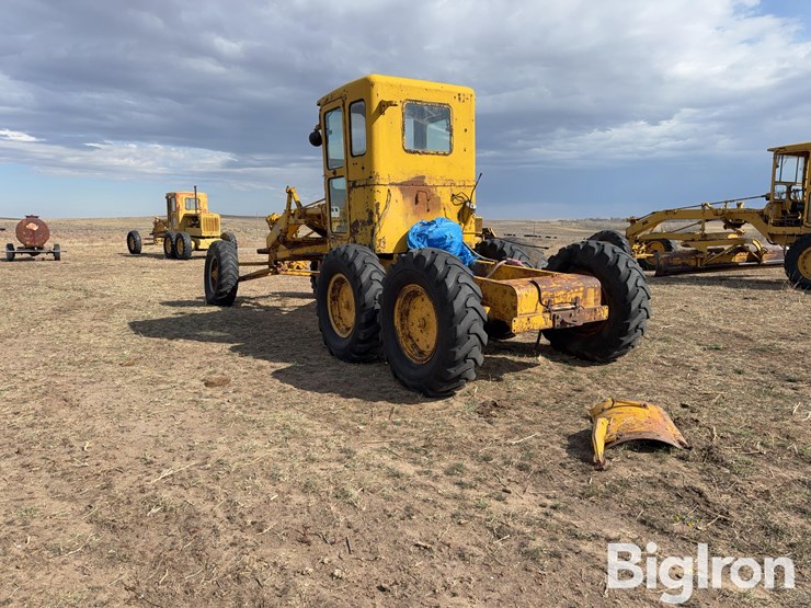 caterpillar-12-image-7