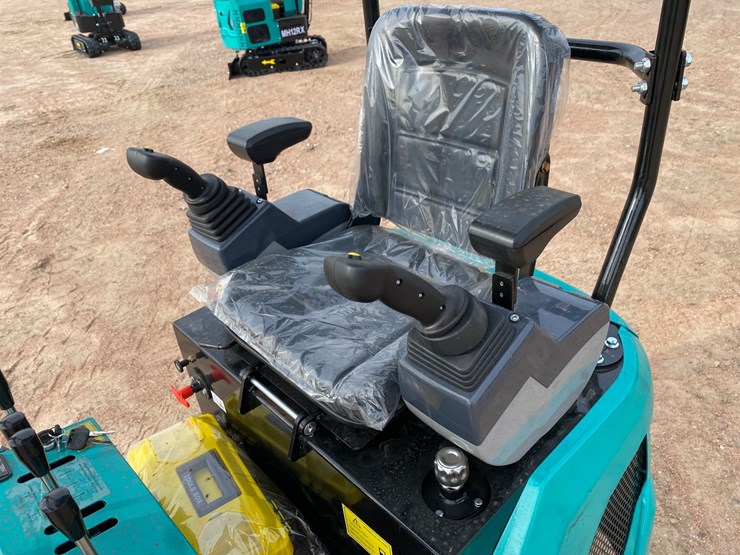 #5556-•-2026-cfg-kt12r-mini-excavator-image-11