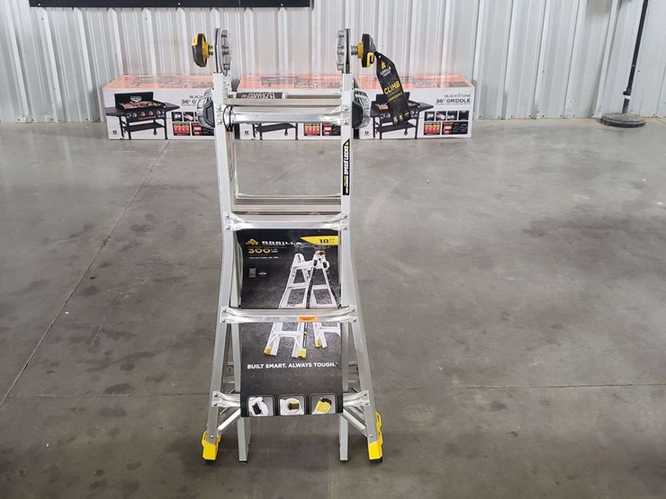 new-18'-gorilla-ladder-image-1