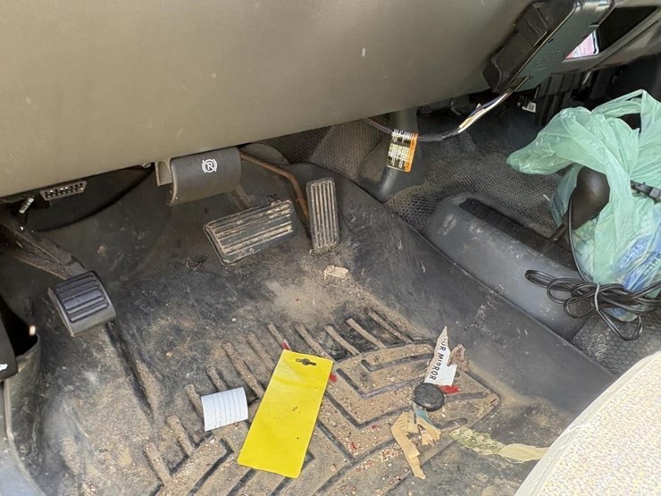 2005-chevrolet-1500-image-11