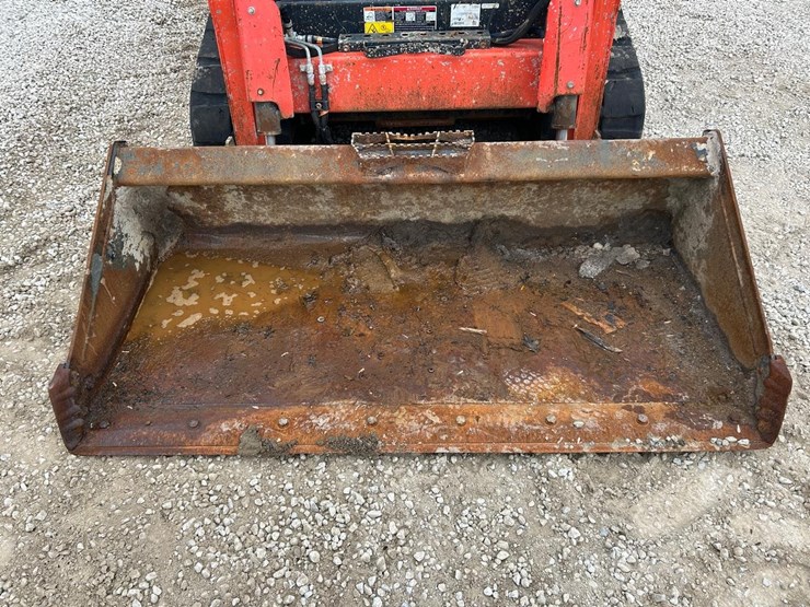 2023-kubota-svl65-2-image-9