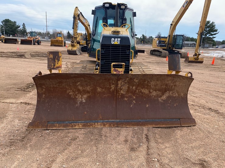 2016-caterpillar-d5k2-lgp-image-2