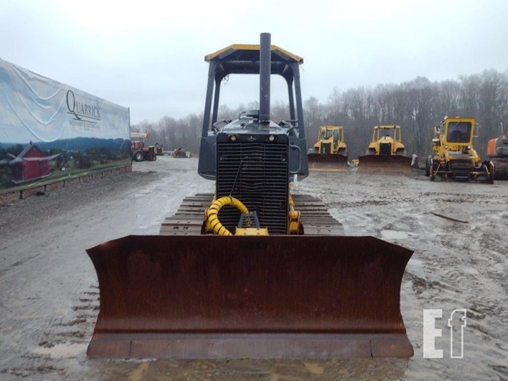 2013-deere-450j-image-2