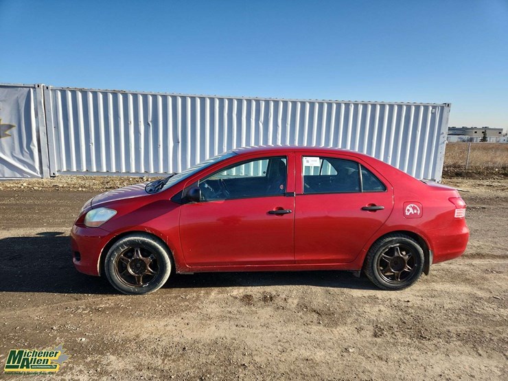 non-operable-2008-toyota-yaris-sport-4dr-sedan-4a-image-20