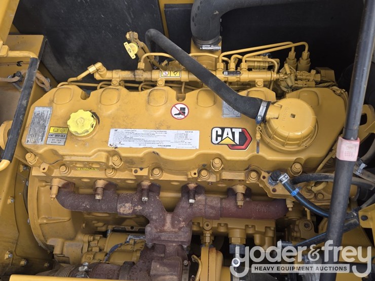 2021-caterpillar-336-image-87